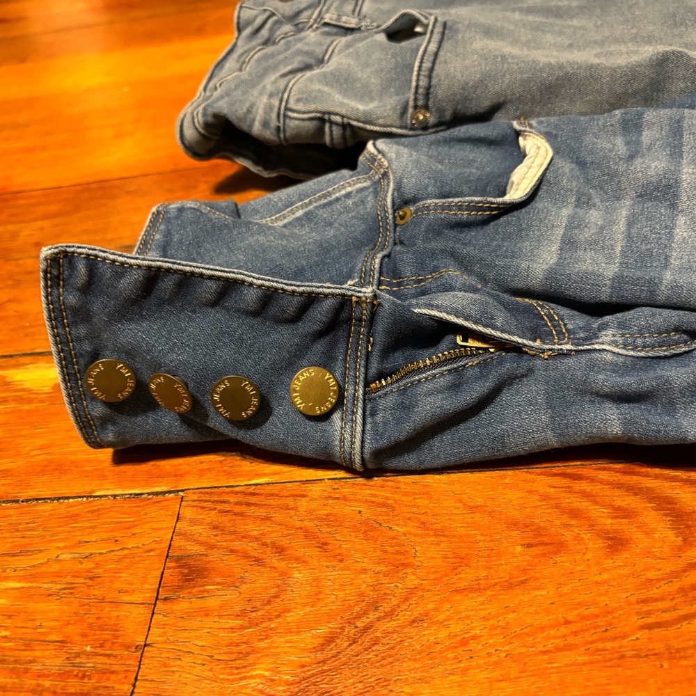 Jeans - Picture 3 of 3